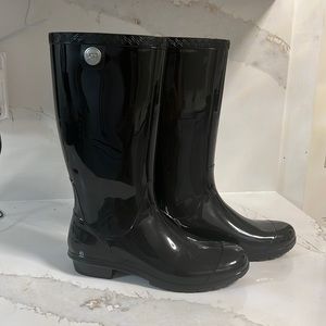 Ugg patent leather black tall rain boot